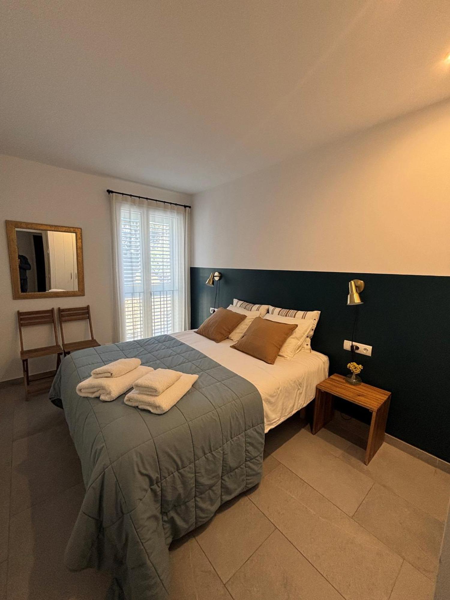Apartamento Nuevo En El Centro Con Garaje Cadaques Exterior photo